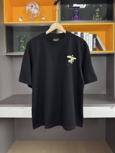 Boy Eastern2025新款金色印花加梅花发泡工艺，圆领宽松T恤，采用240克双纱布料，男女同款 颜色：黑，白 尺码：M-Xxl 款号：713