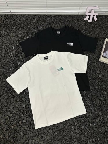 北面The North Face简约休闲纯色时尚男女同款印花Logo套头重磅圆领山系情侣款透气短袖T恤 还在纠结夏日穿搭？这件北面The North Face短