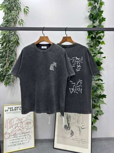 现货： # 25Ss春夏新款 品牌：Off-White 烫银螺丝钉款短袖T恤！ 颜色：做旧黑 尺码：S-M-L-Xl 男女同款 面料：采用定制260克32织纯棉