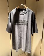 马吉拉 Maison Margiel 2025春夏新款男女同款短袖T恤，专柜同步发售！定制专属洗水纯棉面料，胸前Logo图案刺绣设计！简约大方，从容百搭，档次极
