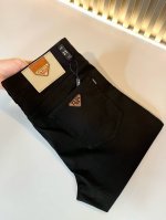 pra*Da 普拉达 2025早春新品发售！牛仔高级百搭实用主义不哗众取宠！港澳台地区限定款！！立体裁剪纯棉材质！台湾外贸公司承接、材质精致细腻似乎是普拉达专利