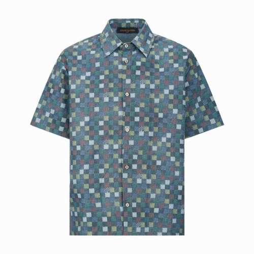 原版开发 顶级版本』 Louis Vuitton 压印牛仔棉布衬衫 面料：采用32支12*12按斜纹纯棉牛仔面料 该款面料偏薄上身不沉重，克重约为260克。 工