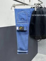 芬迪 2025官网高端新品原单少数帅爆牛仔裤，百分百原单 百搭神器！今年最新流行的风格设计款式，剪裁设计挺拔有型！低调不失奢华 超有Feel上身精致跃然，简单就