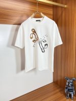 versace 范思哲 2025春夏新品 三标齐全 圆领纯棉短袖T恤 好货不用过多介绍 看细节 专柜码数：M-Xxxl 175 140建议L