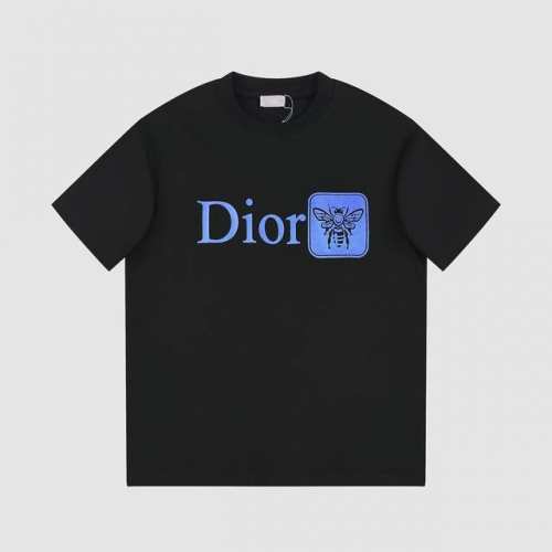 d203#P60 【新款上架】Dior 迪奥24新款小蜜蜂图案印花短袖T恤，染纯洗水面料，做工细致，男女同款宽松版型，时尚大气。 颜色：黑/白 尺码：Xs一L