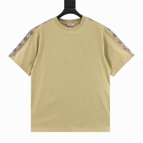 Burberry 巴宝莉 格纹织带拼接短袖 采用定制面料。添加杜邦公司Sorona 索罗娜 材料，亲肤性好、改善缩水，同时可以支撑面料良好的保型性.面料特性，7