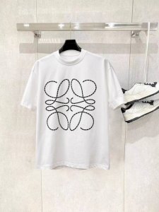 罗意威 高版本2025春夏新款男女同情侣款休闲宽松棉质圆领短袖T恤衫 260克纯棉不变形专供贸易公司渠道稀出 同步官网发售 专柜最新系列 经典时尚设计元素 为全