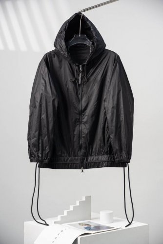 Moncler盟可睐 后背Logo印花拉链连帽夹克外套