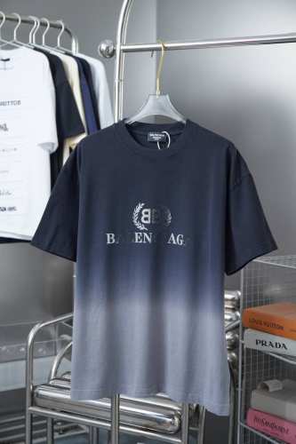 balele 巴黎世家 25Ss早春新款 字母Logo金粉印花短袖 轻奢主义 男女日常通勤穿搭必备单品 正确版本 欢迎对比 详细特征 320克100% 纯棉双纱