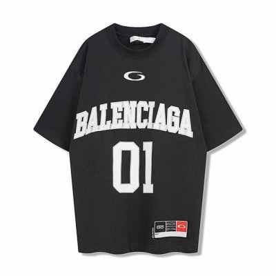 Blcg巴黎25春夏篮球系列01号球服 热门款 运动装风格短袖 宽松廓形版型 Logo采用贴布绣加胶印两种不同工艺制作 前后印有号码 尺码Size : Xs S