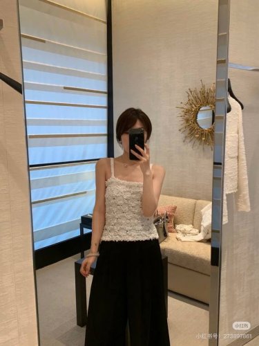 Chane* 25Ss春夏新款 手工钩花针织吊带背心丨独家Yb开发！高版出品！采用进口定制混纺面料，亲肤柔软。 弹力十足。简约肩带，轻拥肩头，勾勒出优雅锁骨线条