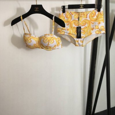 款号 4928 Dg*新款比基尼分体泳衣套装，复古花纹印花文胸吊带内衣+三角内裤，黄色，S-Xl，