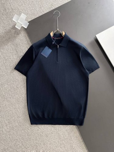 Lv 顶级polo 进口私货，高端天丝polo短袖毛衫 纯色简约专柜款 时尚不失奢华 品质毋庸置疑 上身效果超赞，奢华官网同款 款式专柜尺码M-3Xl 最大穿2