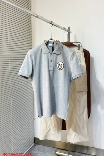 L631 Mo蒙口 25早春夏新款Olo短袖，这款Olo衫采用高端棉质珠地面料制成，胸前饰有蒙家英文大Logo标识，金属贝壳纽扣刻有蒙家英文字母，袖口处饰有经典