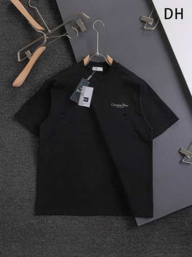 Christian Dior Dior 迪奥 Cd 微宽版版型 S-Xl cd 25Ss 新品专柜热卖款 胸口简约字母印花 后幅Cd迪奥铃兰破洞短袖T恤 印花L