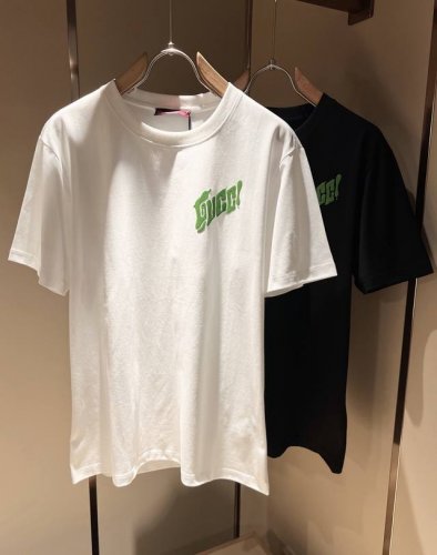 Gucc*古家 2025春夏新款男女同情侣款休闲宽松棉质圆领短袖T恤衫 贸易公司渠道稀出 同步官网发售 2025春夏最新系列 经典时尚设计元素 为全新系列注入满
