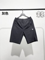 可隆Kolon Sport工装款速干短裤！屁股立体裁剪！腰头和口袋都做了套结加固处理，防止挣裂！口袋拉链设计，装东西不会掉，细节满满！面料采用速干科技面料！轻薄