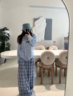 上新 Ance 扎染渐变防晒衣+长裤组合套装 这套最近超火哈 我也不想心动啊 哪个美少女不爱这种配色啊 真的很难不爱啊 去大海边妥妥可以搭配上啦！ 颜色：蓝色