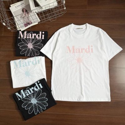 韩国品牌Mardi 雏菊短袖 小红书 网红直播爆款 圆领短袖T恤 -面料采用260G纯棉面料，达到透而不露的黄金平衡点，完美规避透视尴尬，成衣尺寸稳定，多次机洗