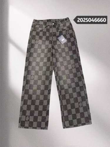 Louis Vuitton 潮牌宽松牛仔 Lv 菲董同款 马赛克格子牛仔裤 官网牛仔裤 最新款原单爆款牛仔裤 超级定制款 原版五金 超级重工工艺 版型超赞，丹宁