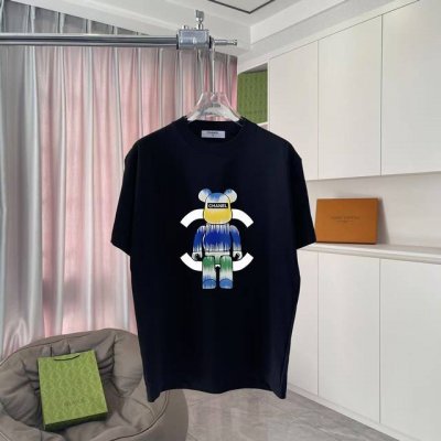 香奈儿 Chanel2025夏季新款 双C字母Logo印花 短袖T恤 定制面料300G 男女同款 尺码 S M L Xl Xxl 五个码 颜色 黑色 白色 湖绿