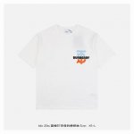 burberry 博柏利 25Ss 蓝橙Bt字母刺绣短袖 纯棉珠地棉面料经典款Polo衫，经典系列，图案装饰让商务休闲风增添了经典的色彩，整体高级简单大方，面料