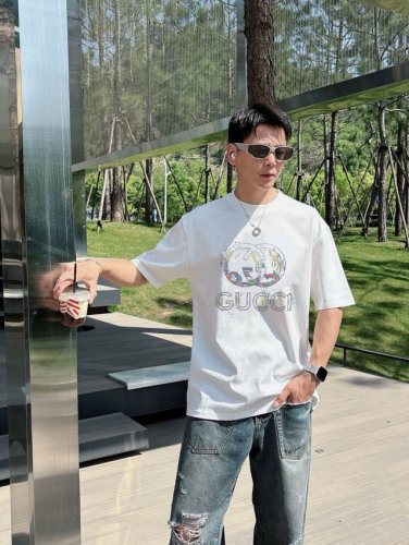 gucci 古奇 2025春夏新品 三标齐全 胸前立体印花工艺 丝光棉短袖T恤 好货不用过多介绍 看细节 专柜码数：M-Xxxl 175 140建议L