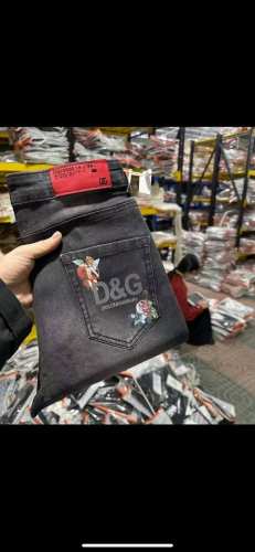 款号Cc845 Dg杜嘉班娜印花Logo春夏新品薄款牛仔裤 专柜主推黑牛仔裤奢华感十足皮标Dg五金 爆款 帅气高端轻奢经典修身小直筒版型裁剪设计男士板型十足腔调