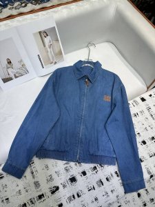 miumi* 25Ss新款牛仔夹克 字母皮质装饰 简约大气 百搭款 高品质 单色三码 Sml