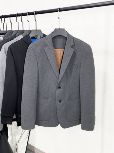 Tu 新品 Zegna 杰尼亚 男士经典两粒扣商务休闲修身气质型西服 秋冬重磅打造的男神级别西服，众多明星男神亲身示范，品相极致完美，不容错过的奢华臻品！ 复合