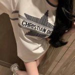 dior迪奥字母竖条五角星重工刺绣圆领短袖T恤 款号 25670504416 颜色 金色 蓝色 尺码 Sml s码80-95斤 m码95-110斤 l码110-