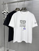高版本 2025新款经典圆领短袖，时尚百搭经典元素打造精致工艺专柜面料，顶级元素融合打造，经典短袖3标齐全，潮男时尚，无论是上身舒适度还是都是无可比拟的存在，男