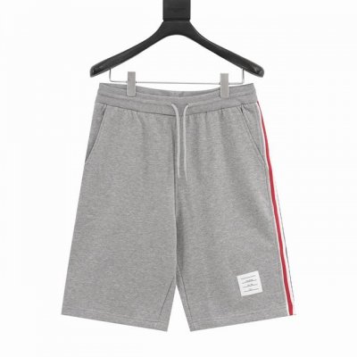 thom Browne 汤姆布朗 侧边织带短裤 面料采用专业订纺表面32S触感细腻内里8S 挺括有型 克重高达380G 起订量500Kg 相当于1000件单品