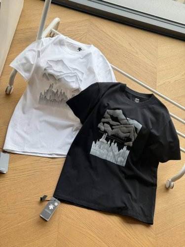 滴滴滴 山峰印花 短袖Tee 男女同款 黑色 白色 M～3Xl 原版纯棉面料，进口原版Logo印花！区别通货版本！ 各处小细节完美呈现，全套原版三标辅料 尺码表