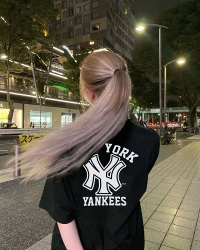 Mlb-La 洋基队官方新款Yankees情侣短袖 商品参数 采用260克双砂面料 三针五线做工，领口包包边条 今年火爆的品牌 看到了就忍不住要自留一件 正确纹