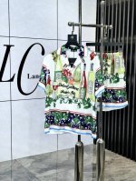 D&G。新款战袍睡衣。重磅级奢华尖货 高阶系列睡衣套装 采用进口冰丝材质面料。高雅华丽 有腔调穿着非常舒适上身效果非常帅气　此款成熟又不乏年轻时尚之感 年龄跨度