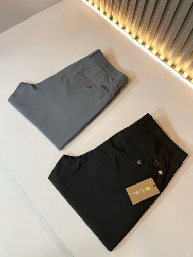 loro Piana诺悠翩雅 2025春夏新品男士时装款高端休闲裤，香港洋行渠道货，日本原厂出品，纯血统品质，完美延续了Lp家的精髓与基因，从主体面料到细节工艺