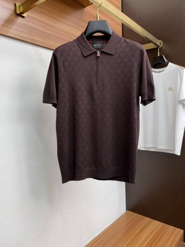 Kiton 2025春夏新款首发专柜最新款翻领polo短袖 高端订制 设计前卫时尚 品牌Logo重工艺设计 高端定制伊利特面料.手感柔软.穿着舒适.专柜级别精致