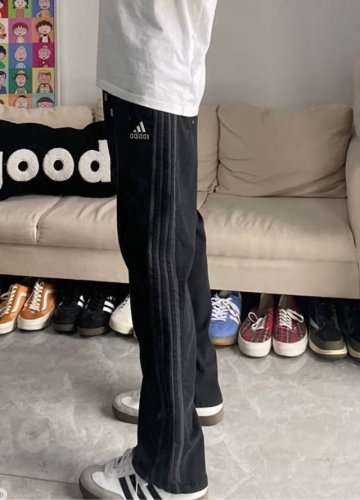 adidas 阿迪达斯灰色三条杠黑色条纹裤子男夏季薄款潮牌美式速干工装裤直筒宽松运动休闲长裤 ~可机洗速干褶皱面料 抗菌 可机洗 ~版型百搭 经典三条杠 男女同