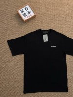 顶端刺绣品质巴黎世家Balenciaga基础款字母黑色短袖宽松男女同款情侣款 采用抗菌260克新疆长绒棉重磅面料 透气舒适 怎么洗都不起球透气轻柔的短袖，让您穿