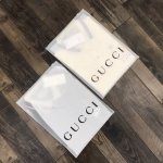 25夏款 发 好货上新 Gucci25Ss情侣款休闲商务polo衫 采用客供进口高克重40支珠地面料面料柔软顺滑 上身舒适，透气性非常好，臻品级！ 每个男生的衣