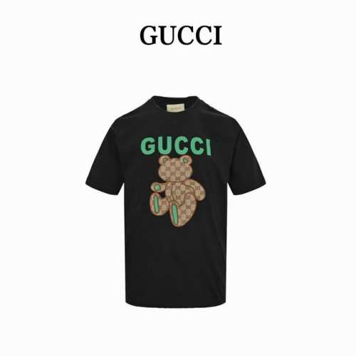 Gucci 古驰 老花贴布小熊刺绣短袖 定织克重230针织棉，21支有机麻棉混纺面料，原身布切捆条做罗纹，原版定染颜色，采用进口田岛刺绣3D立体1.1定位，打