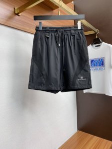 纪梵希 25年夏季新款休闲速干短裤 抽绳百搭选用精心细致的做工，并融入时尚流行元素，穿着舒适立体，日常休闲短裤 码数：48-56