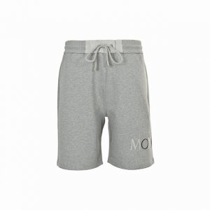 moncler 蒙口 25Ss 侧边字母后袋刺绣徽标短裤 采用重磅透气层面料 定织定染 高克重混纺科技面料 松紧弹力腰部抽绳 侧边插手袋 裤侧立体刺绣撞色字母L