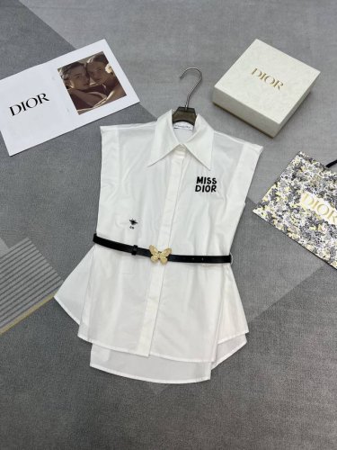 高品质Dior2025夏季翻领无袖腰带衬衫胸前Miss绣花Logo搭配金色蝴蝶腰带纯棉面料百搭单品高品质白色Sml