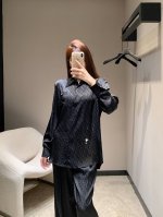 批480 Dio* 25Ss早春新款 字母人丝提花衬衫+长裤套装丨独家高版出品！人丝质感丝滑舒适。宽松版型的白衬衫搭配松紧腰长裤包容性强不挑身材～适合各种身材的