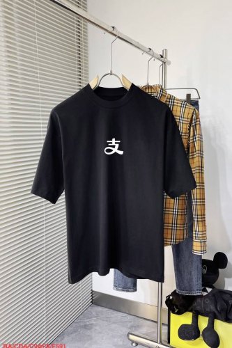 f591 Ba 巴黎世家 新款字母印花双层重工短袖T桖 字母图案不管是T桖还是卫衣都是每年的爆款单品 前幅大面积印花采用大康丽数码印花机直喷 成本极高 经过多次