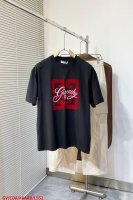 L552 Gv纪梵希 2025春夏新款首发最新款短袖圆领T恤 高端订制 设计前卫时尚！品牌Logo重工艺印花设计 .穿着舒适.级别精致车线.做工精细.上身效果无