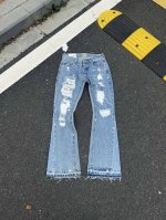 G70 Gallery Dept.破洞乱线连接牛仔喇叭裤洗水做旧拼接牛仔裤 Gallery 都是被这条喇叭裤吸引的.不论是重置Carhartt或是Levis，都