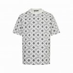 louis Vuitton 路易威登 25Ss 通体老花满印短袖 男女同款全新美学灵感趣味设计,渠道性质精品 让整体造型设计更加优雅时尚 今夏最火系列 无数明星